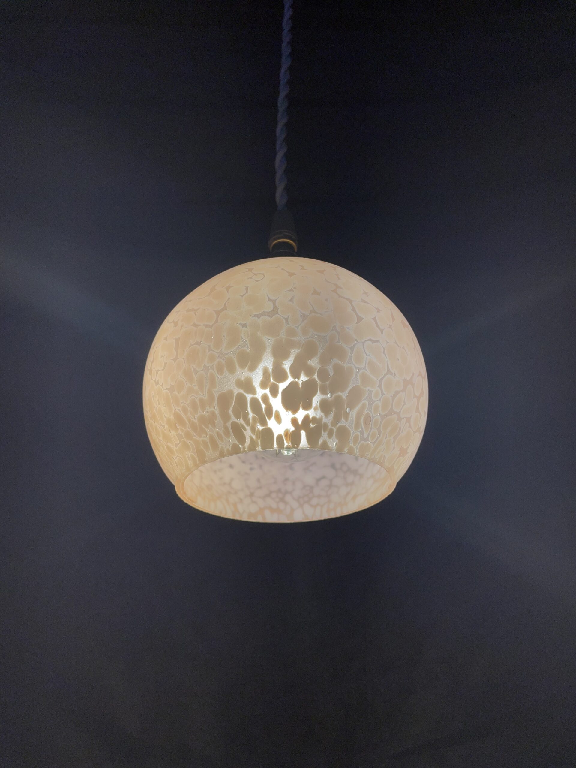Pink marble glass pendant lamp 1灯 / ピンク マーブルガラス ペンダント ランプ 1灯 - 画像 (2)