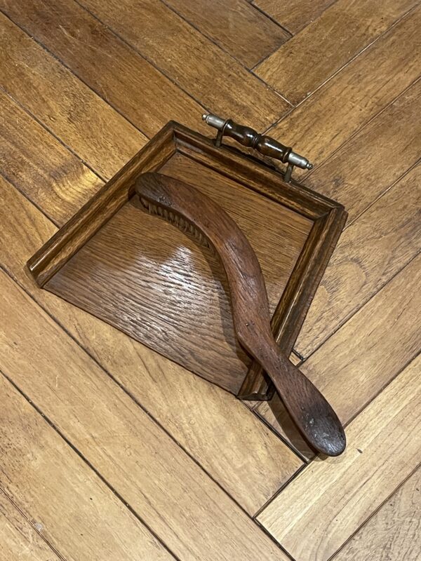 Wood dust pan & brush / ウッド ダストパン & ブラシ
