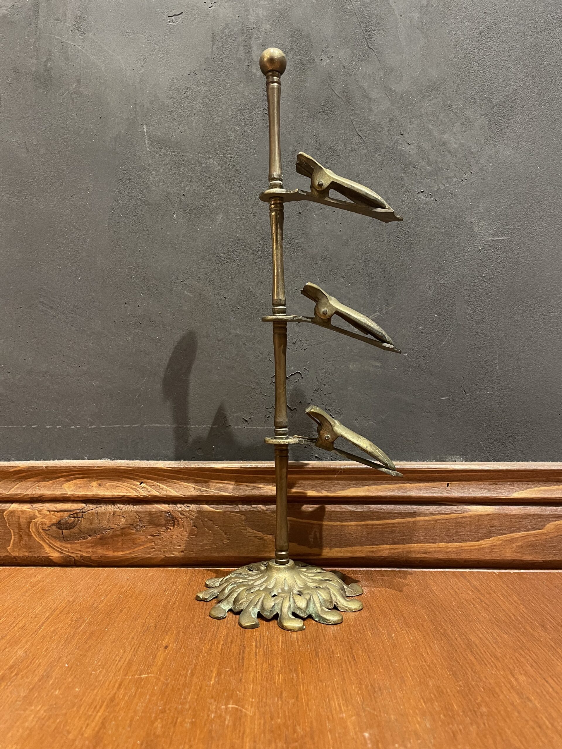 Brass hand clip stand / ブラス ハンドクリップ スタンド - 画像 (3)