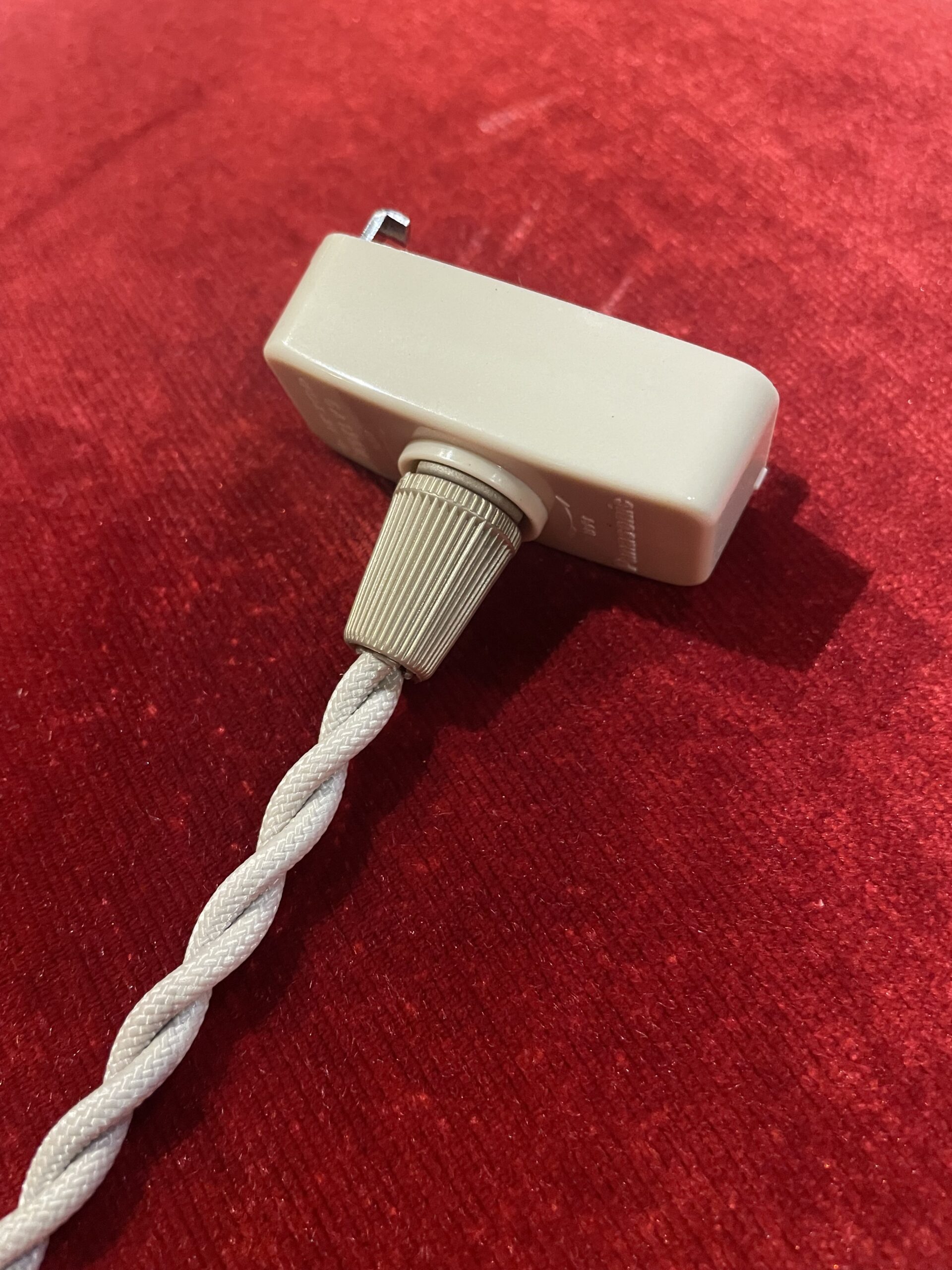 French white opaline glass shade lamp 1灯 / フレンチ ホワイトオパーリン ガラスシェードランプ - 画像 (9)