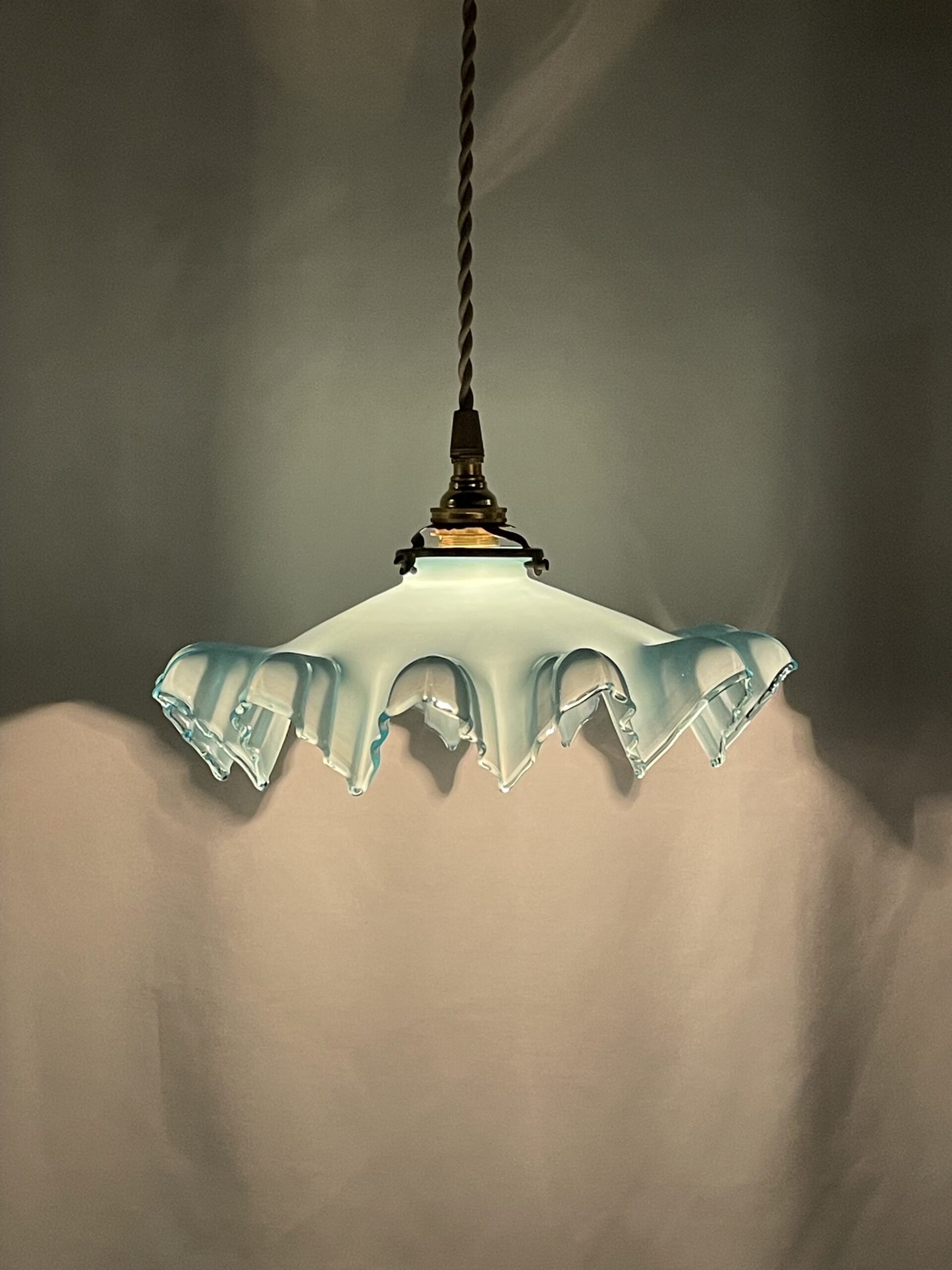 French blue opaline glass shade lamp 1灯 / フレンチ ブルーオパーリン ガラスシェードランプ