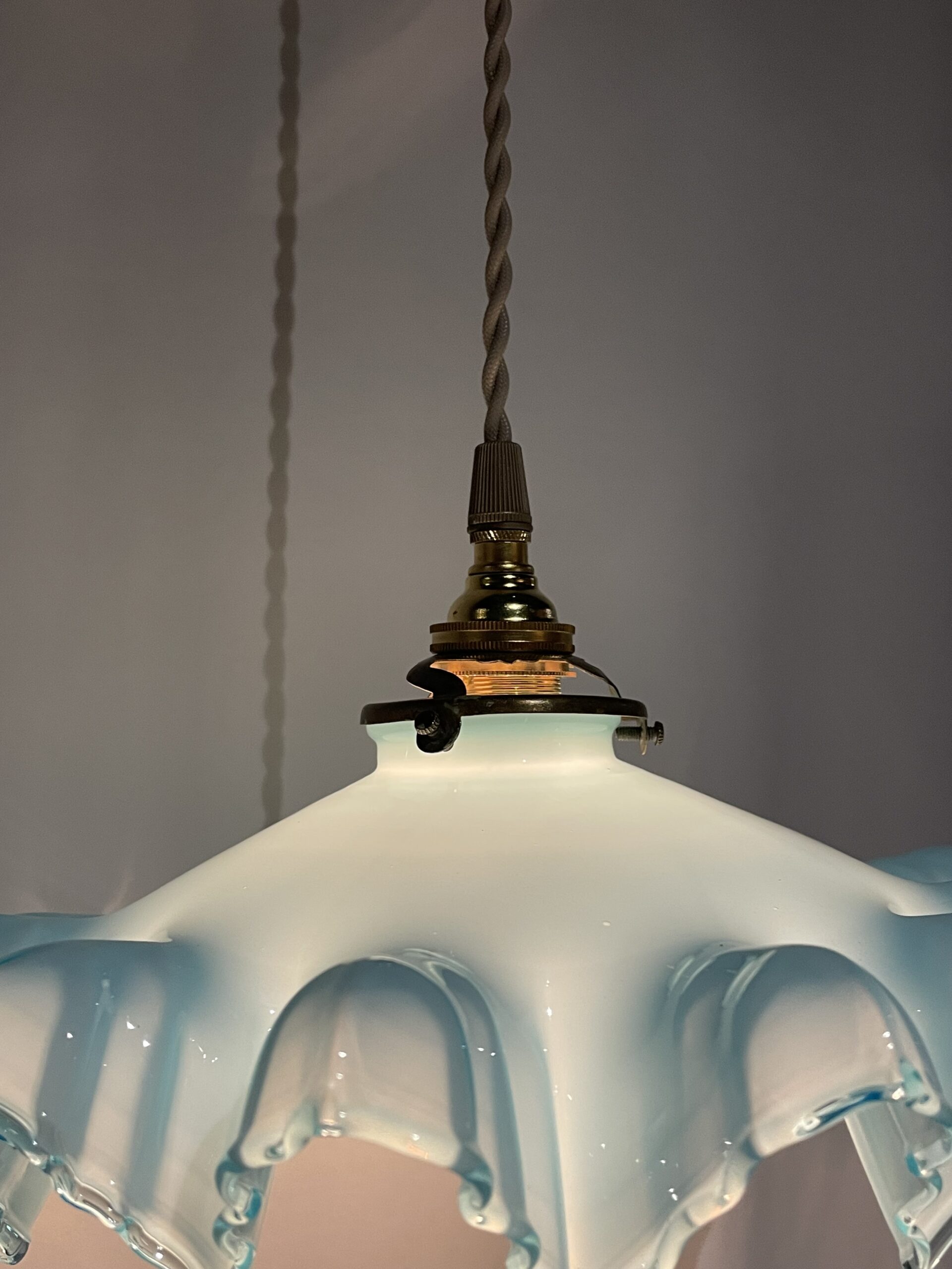 French blue opaline glass shade lamp 1灯 / フレンチ ブルーオパーリン ガラスシェードランプ - 画像 (5)