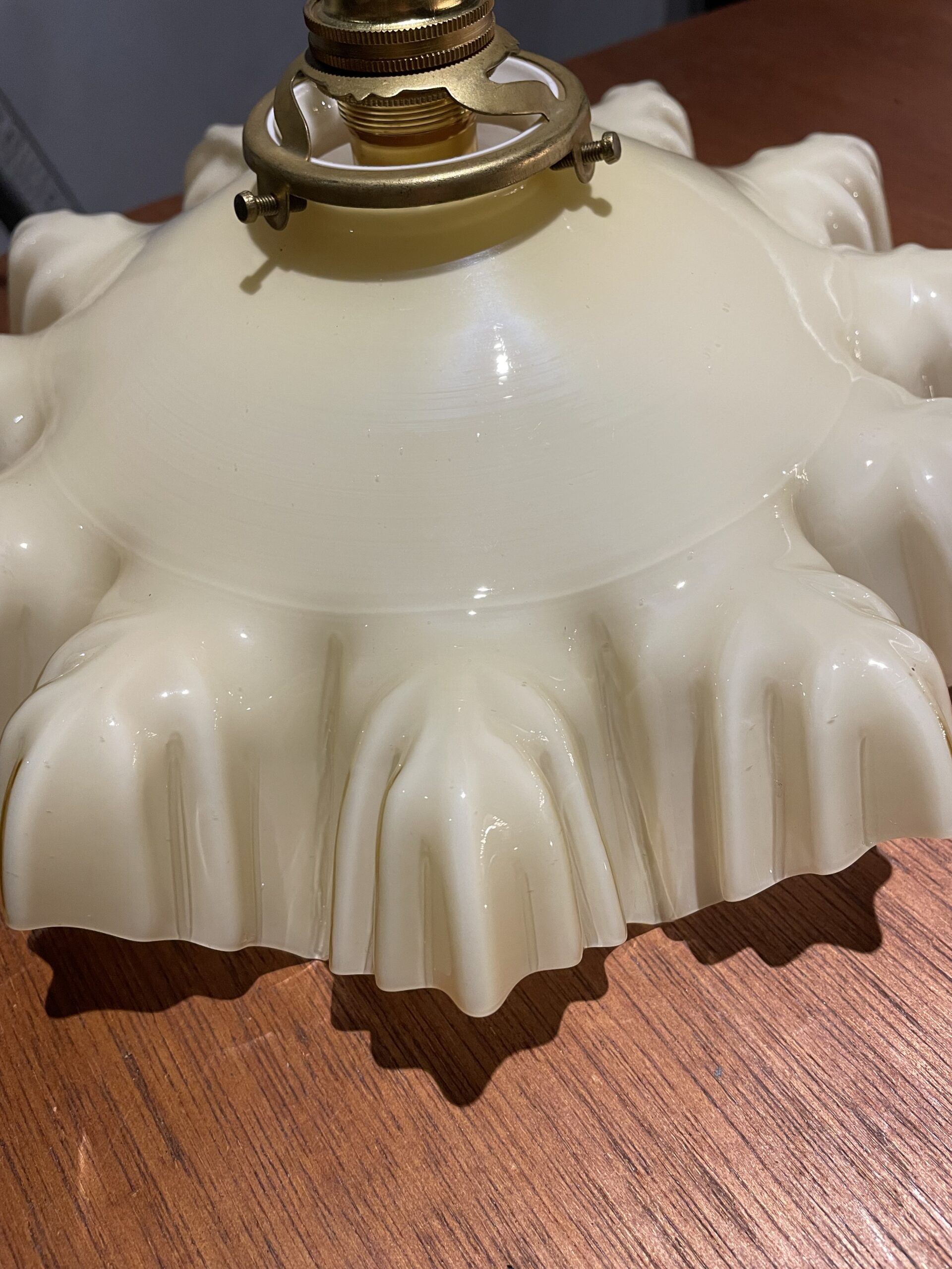 French yellow opaline glass shade lamp 1灯 / フレンチ イエローオパーリン ガラスシェードランプ - 画像 (7)