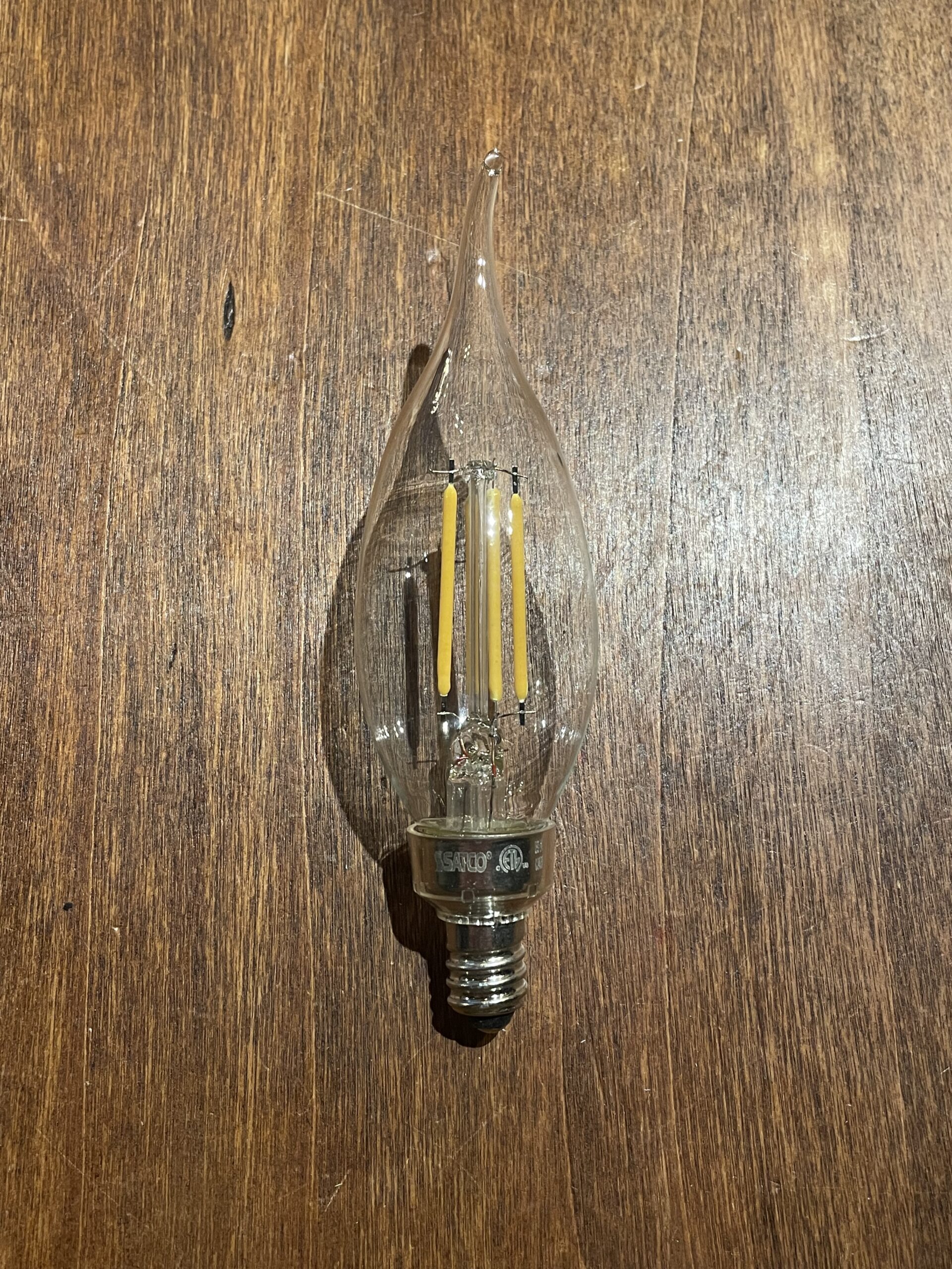 Flame tip 口金 E12 LED シャンデリア球 4W