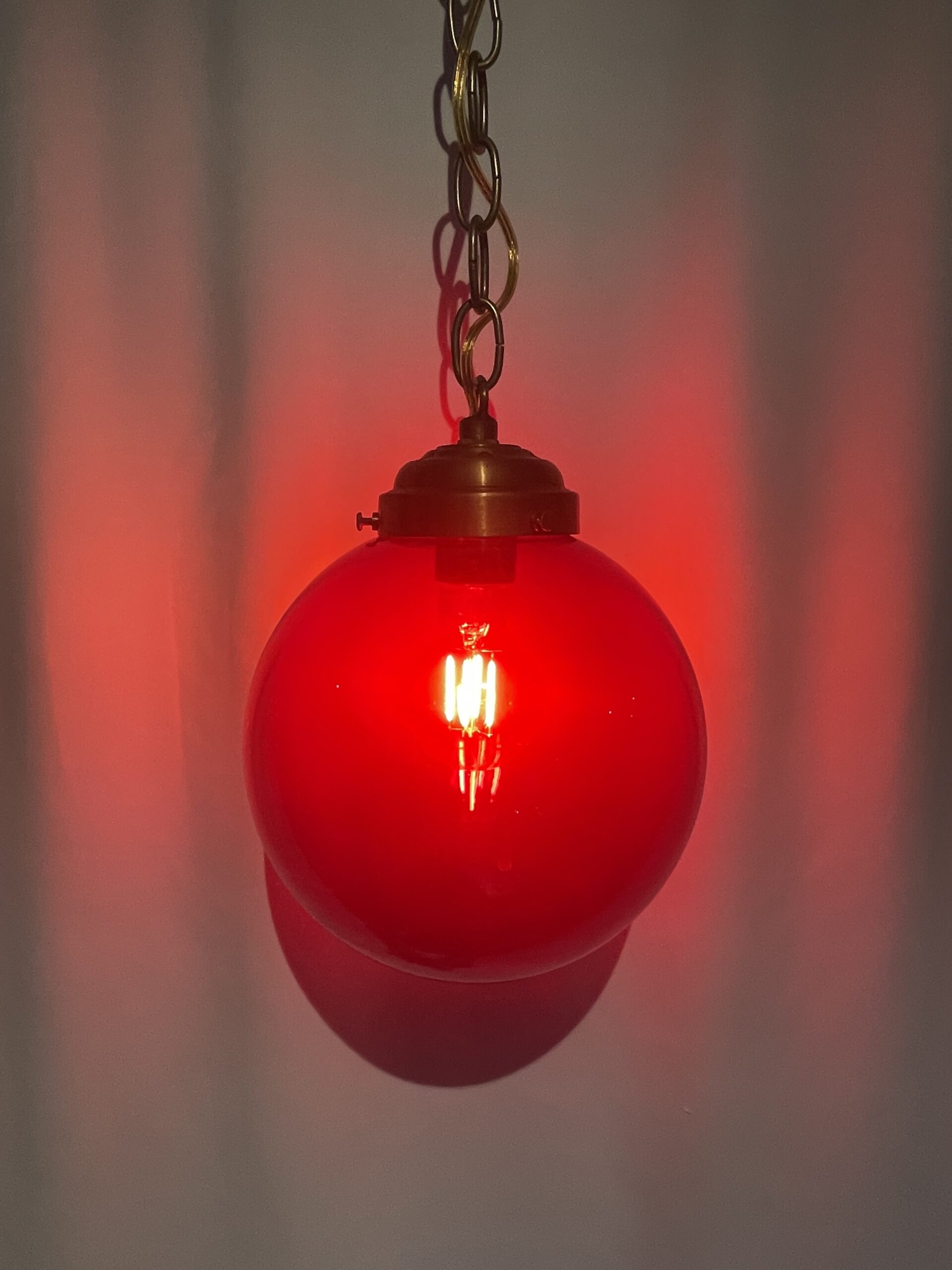 Red glass shade lamp 1灯 / レッドガラスシェードランプ 1灯