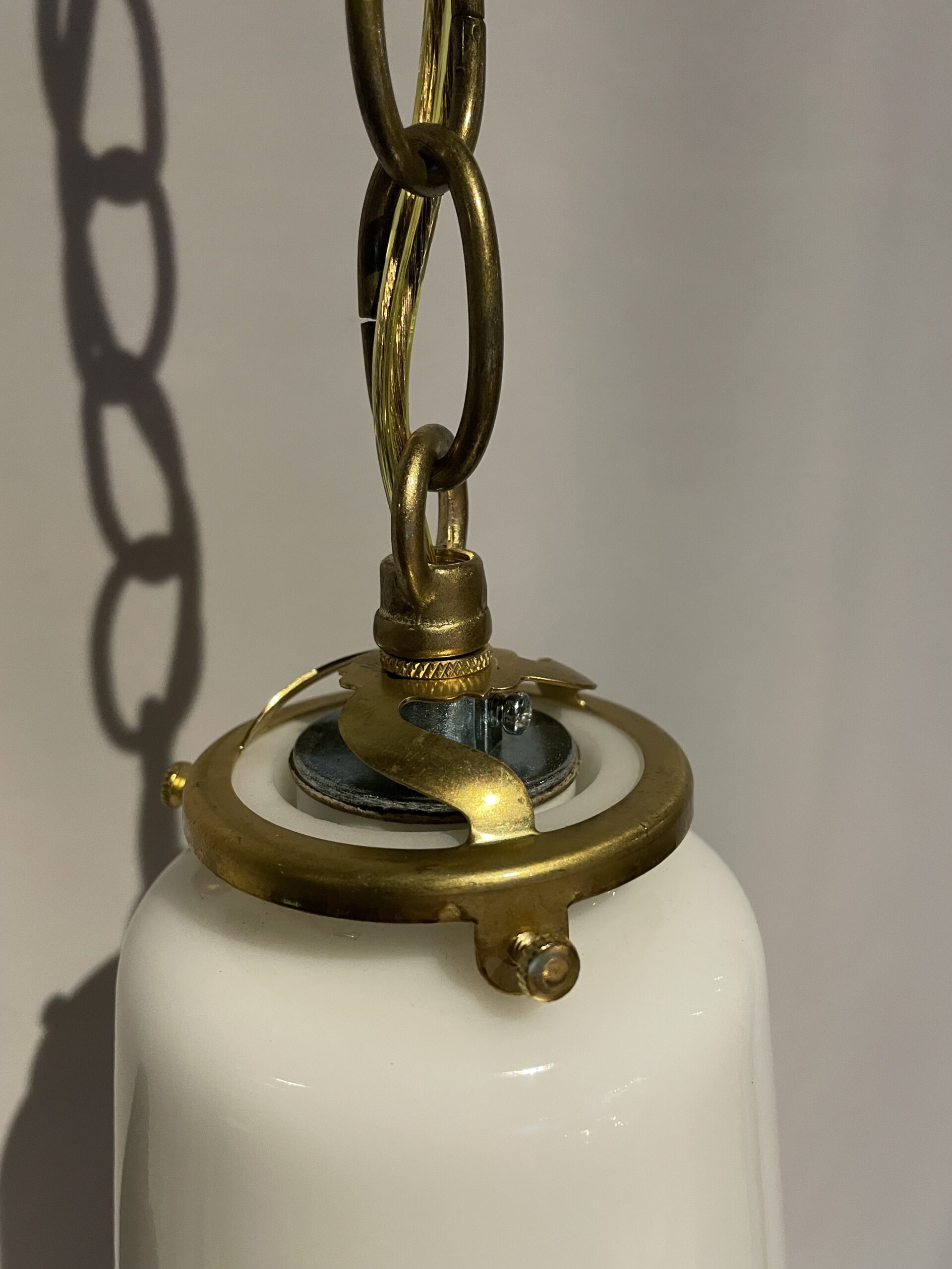 Opal glass straight bell shade lamp 1灯 / オパールガラス ストレートベルシェードランプ 1灯 - 画像 (5)