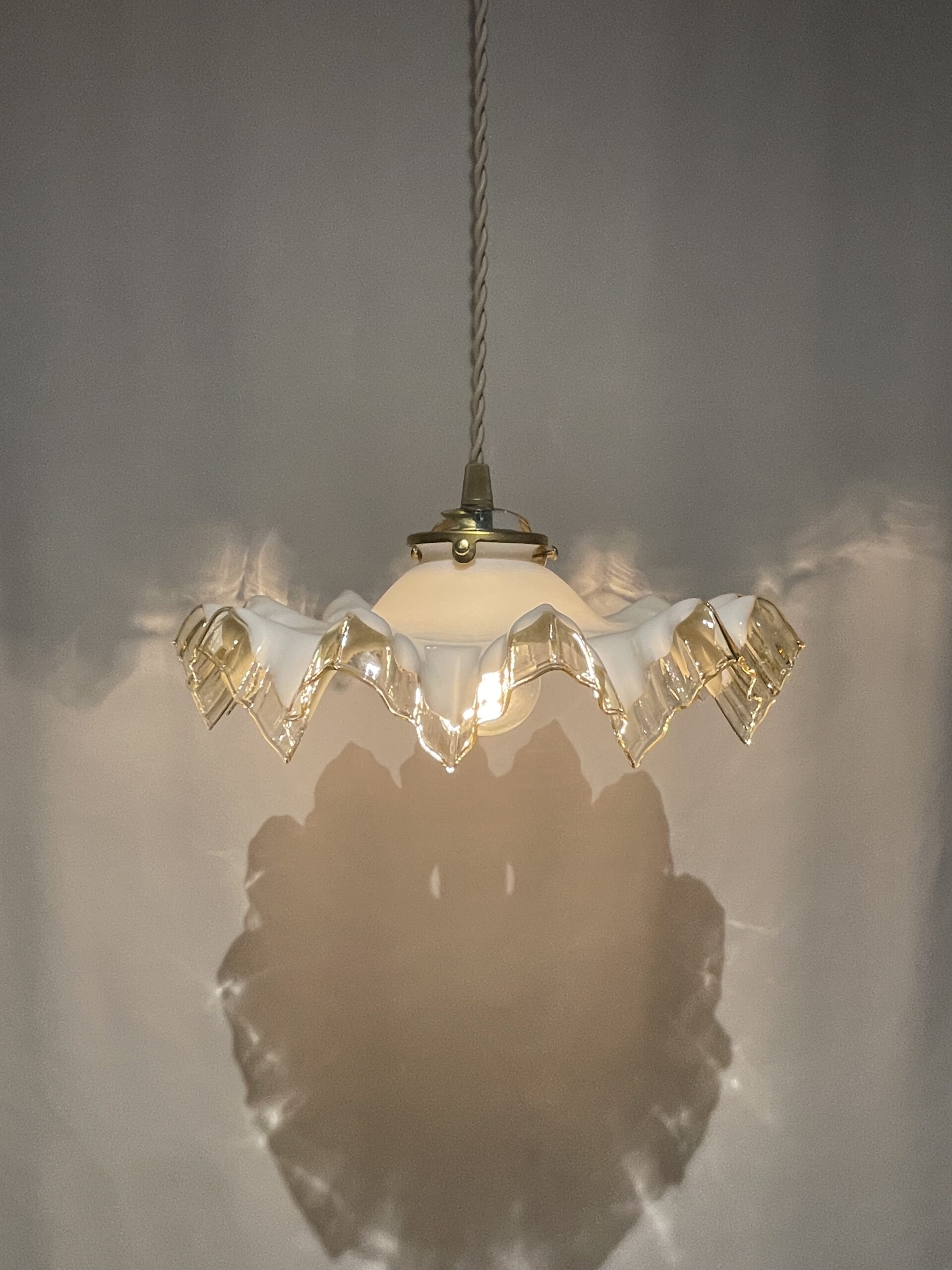 French yellow × white opaline glass shade lamp 1灯 / フレンチ イエロー×ホワイト オパーリン ガラスシェードランプ 1灯