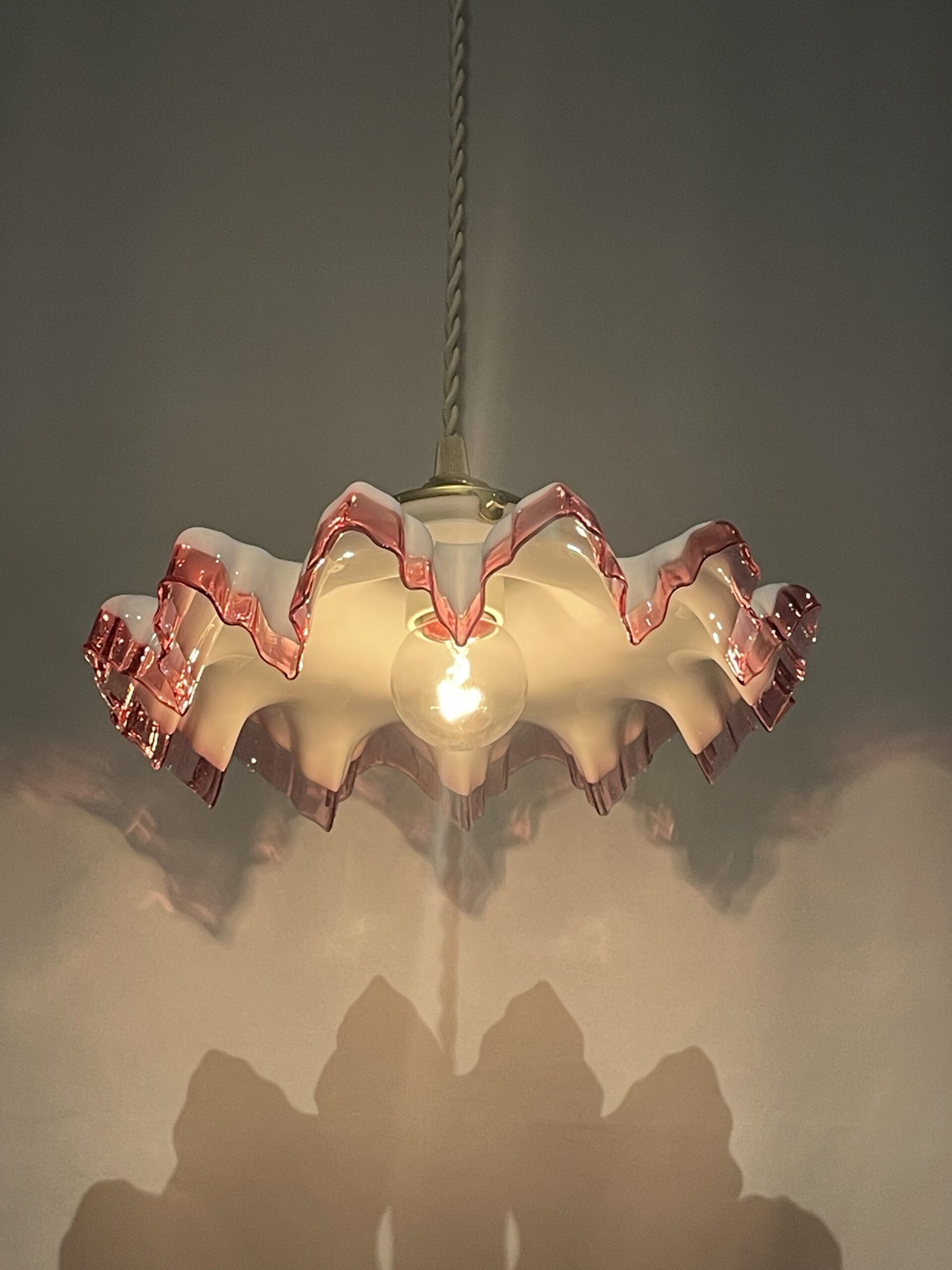 French purple × white opaline glass shade lamp 1灯 / フレンチ パープル×ホワイト オパーリン ガラスシェードランプ 1灯 - 画像 (6)