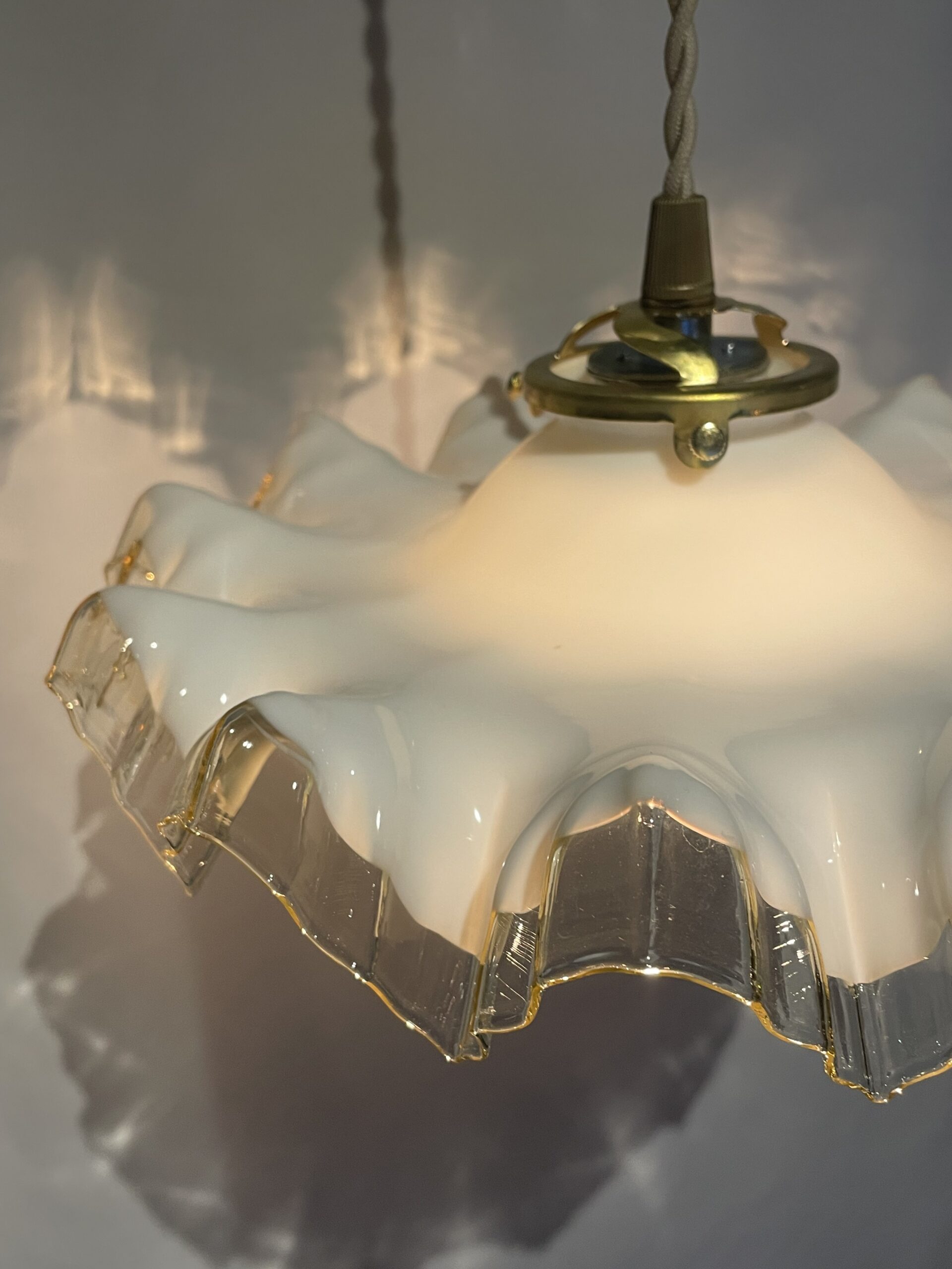 French yellow × white opaline glass shade lamp 1灯 / フレンチ イエロー×ホワイト オパーリン ガラスシェードランプ 1灯 - 画像 (5)